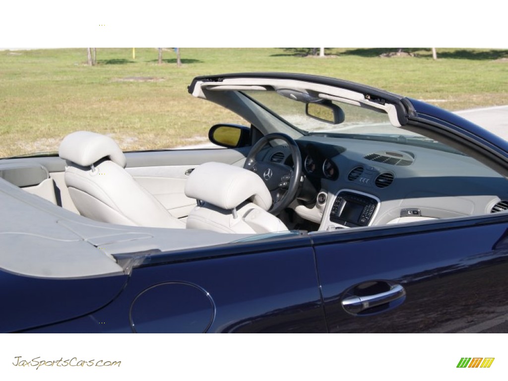 2004 SL 55 AMG Roadster - Capri Blue Metallic / Ash photo #32