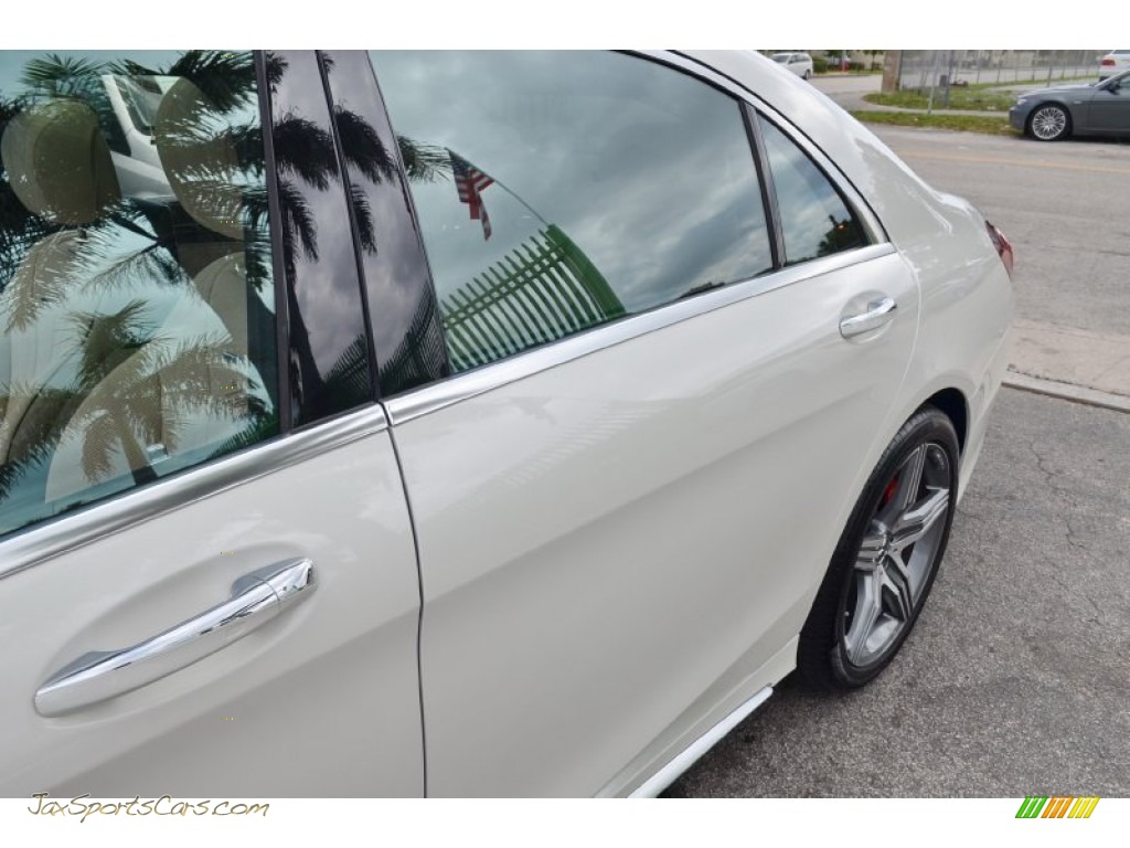 2015 S 63 AMG 4Matic Sedan - Diamond White Metallic / Porcelain/Black photo #24