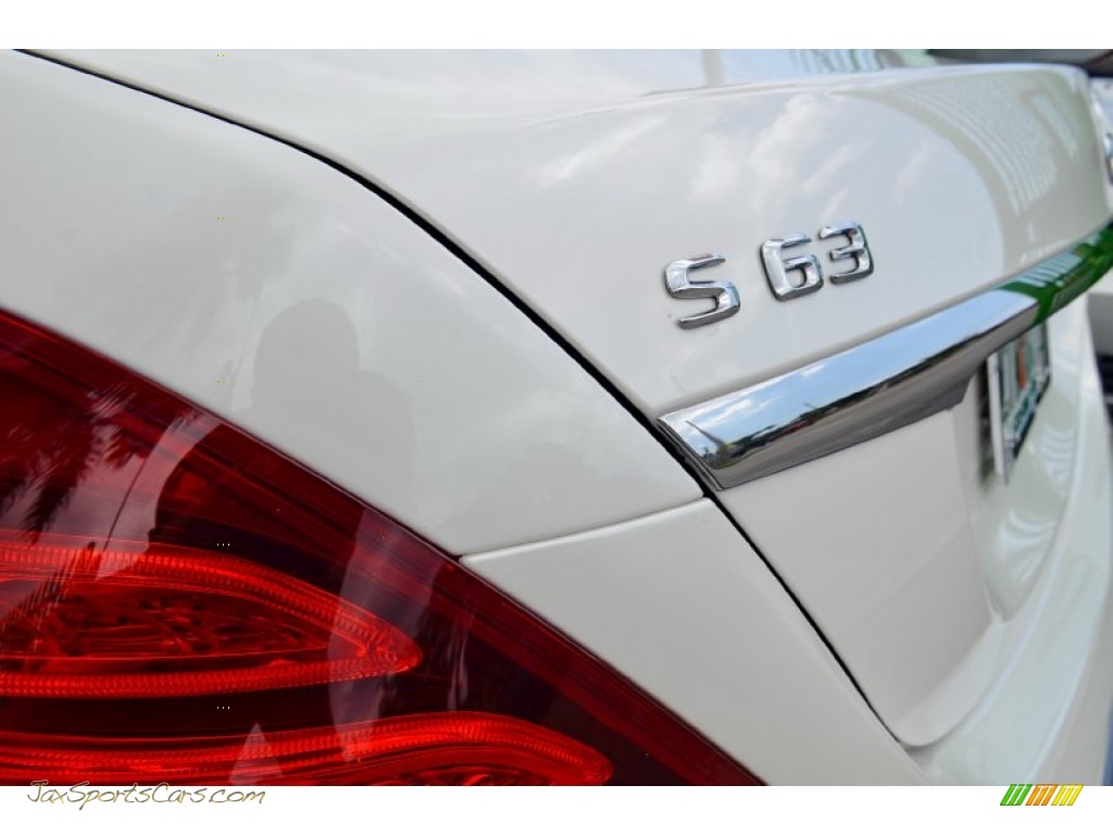 2015 S 63 AMG 4Matic Sedan - Diamond White Metallic / Porcelain/Black photo #39