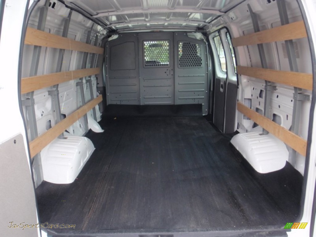 2014 E-Series Van E250 Cargo Van - Oxford White / Medium Flint photo #8