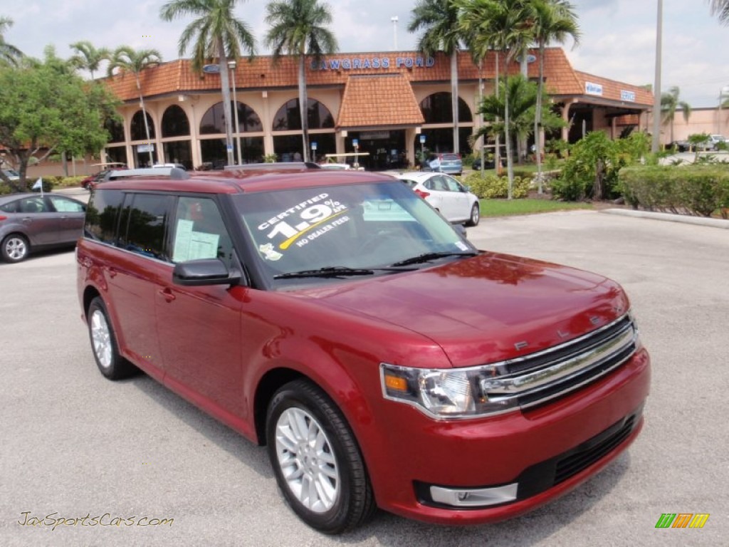 Ruby Red / Charcoal Black Ford Flex SEL