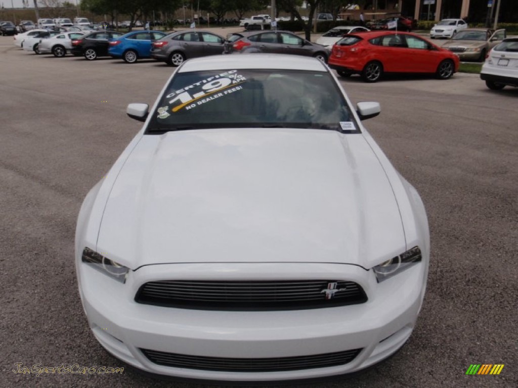 2014 Mustang V6 Premium Coupe - Oxford White / Medium Stone photo #16
