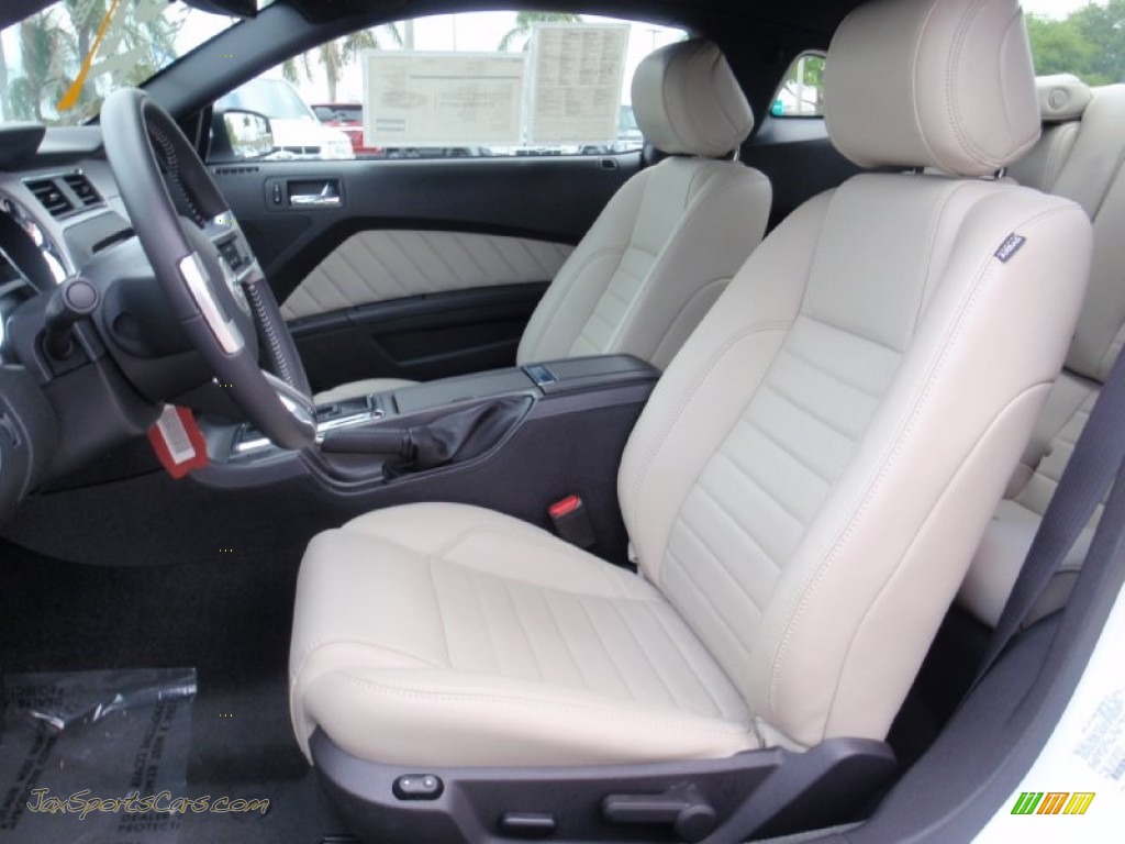 2014 Mustang V6 Premium Coupe - Oxford White / Medium Stone photo #19
