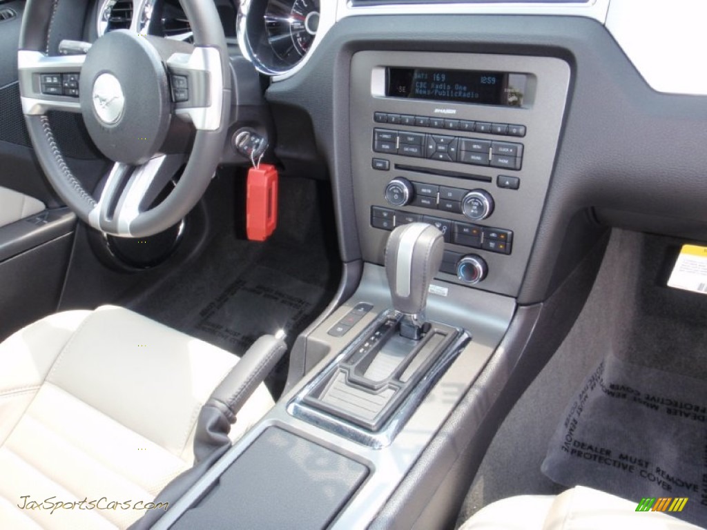 2014 Mustang V6 Premium Coupe - Oxford White / Medium Stone photo #25