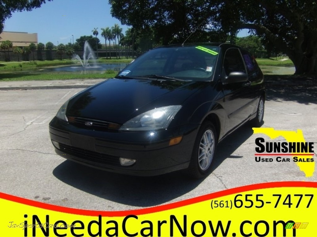 Pitch Black / Dark Charcoal Ford Focus ZX3 Coupe
