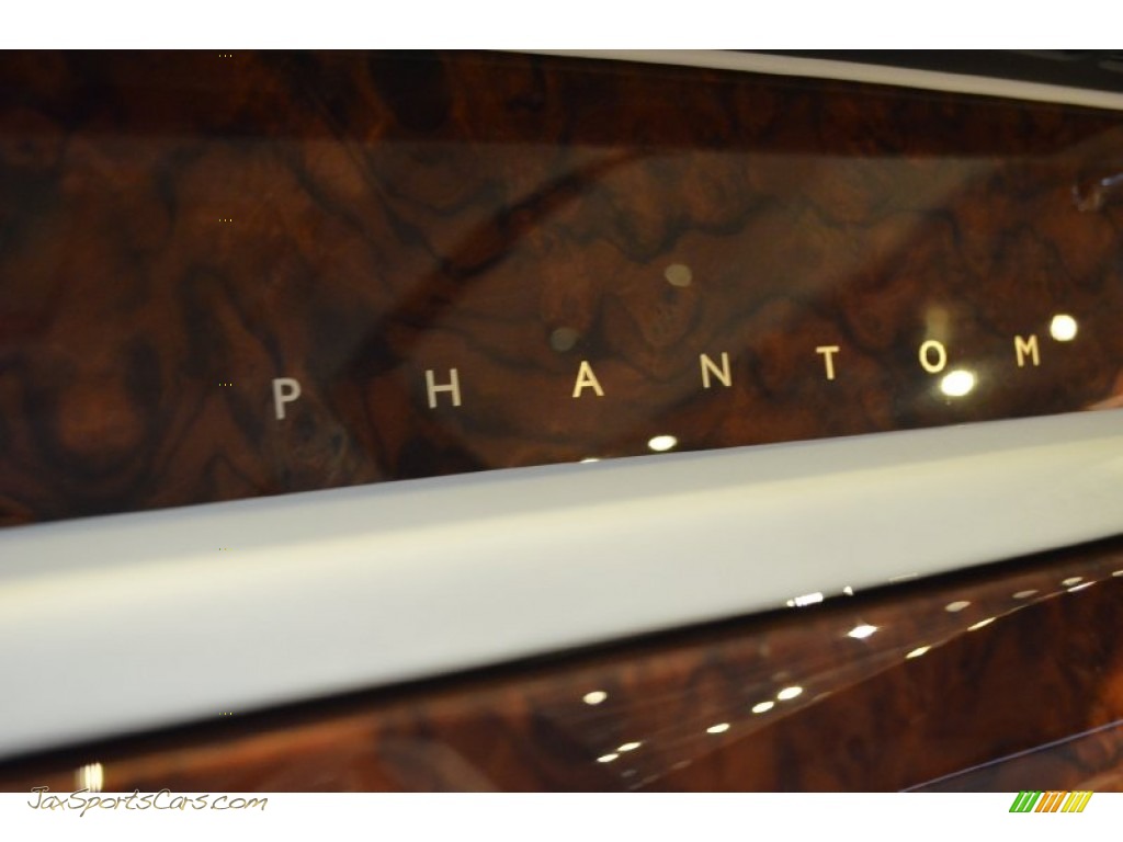 2013 Phantom Sedan - Arctic White / Seashell photo #73