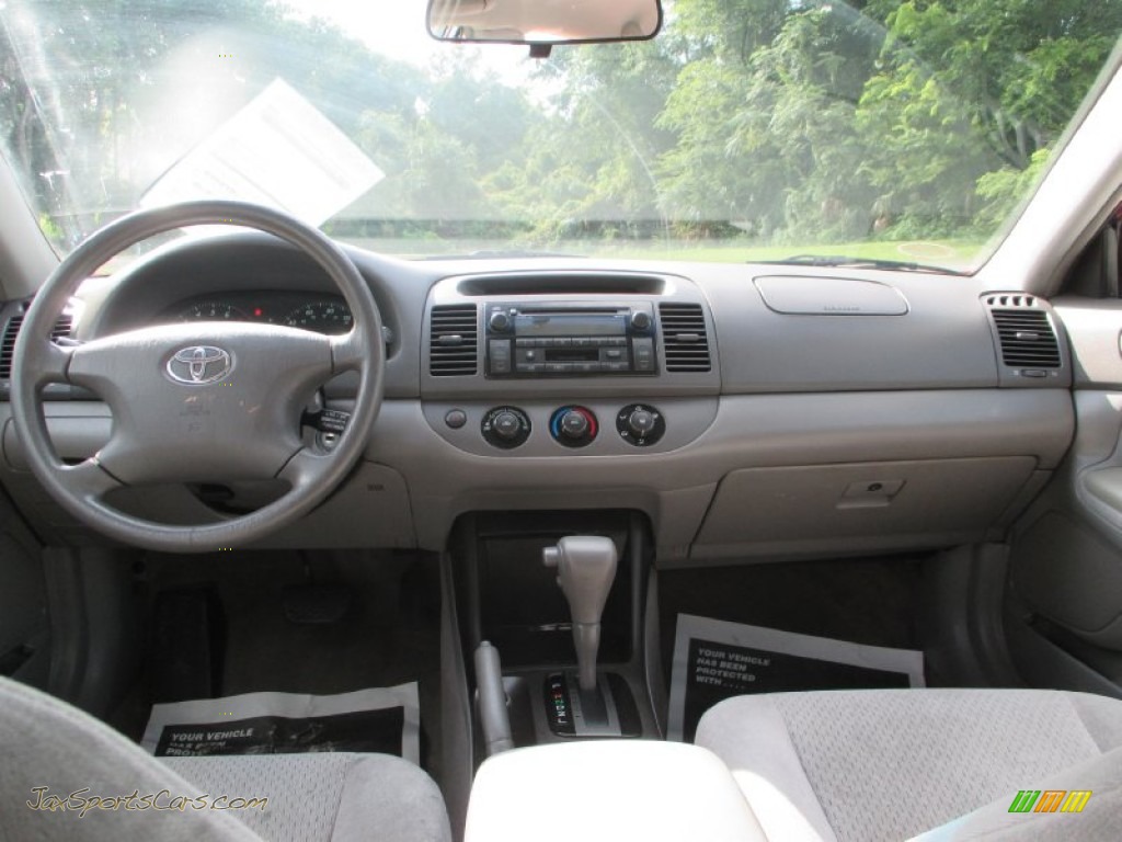 2002 Camry XLE - Salsa Red Pearl / Stone photo #11