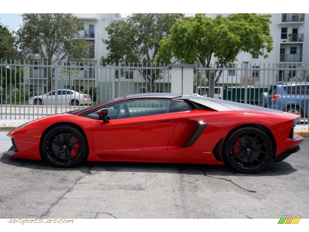 Lamborghini Aventador Red lp700 2015