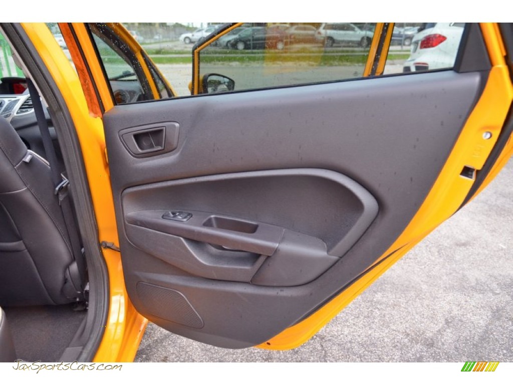 2011 Fiesta SES Hatchback - Yellow Blaze Metallic Tri-Coat / Plum/Charcoal Black Leather photo #36