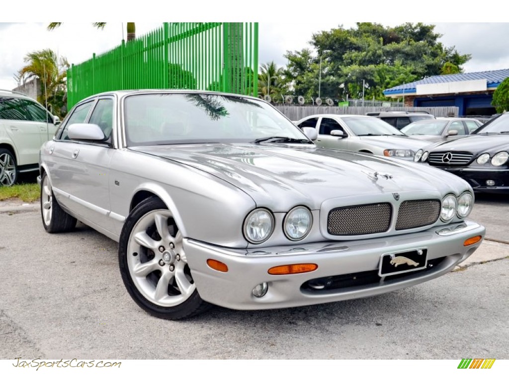 Platinum / Ivory Jaguar XJ XJR