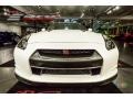 Nissan GT-R Premium Pearl White photo #27