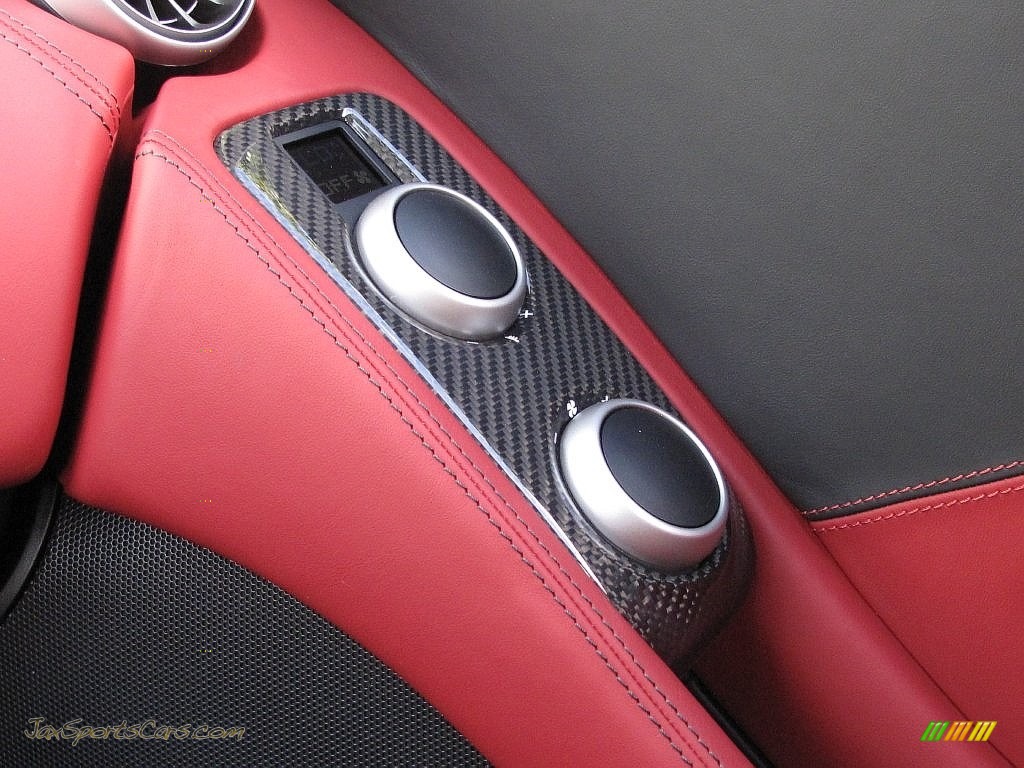 2015 650S Spyder - Carbon Black / Red photo #4