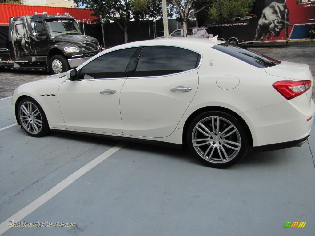 maserati ghibli 12v white