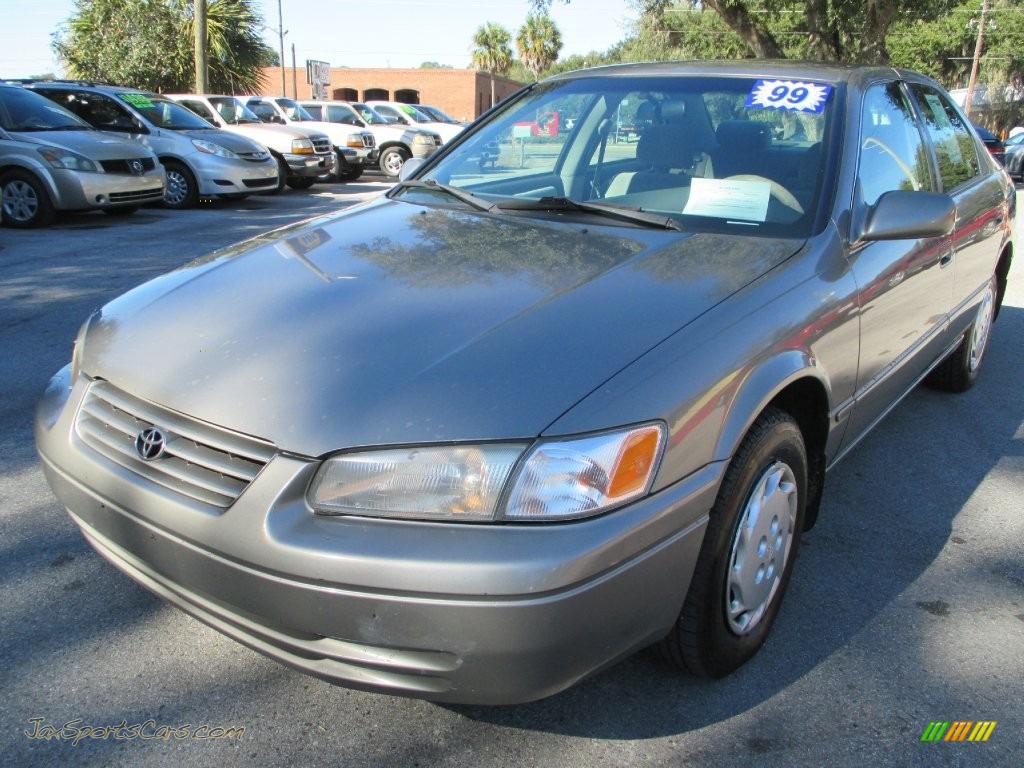 1999 Camry LE - Sable Pearl / Sage photo #7