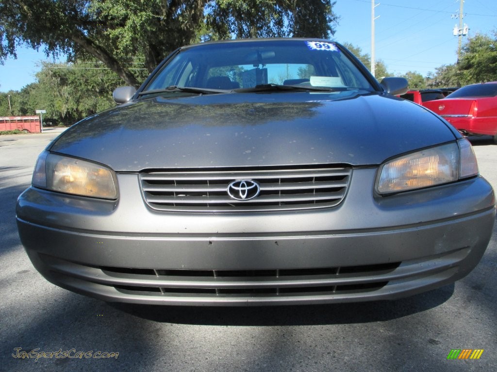 1999 Camry LE - Sable Pearl / Sage photo #8