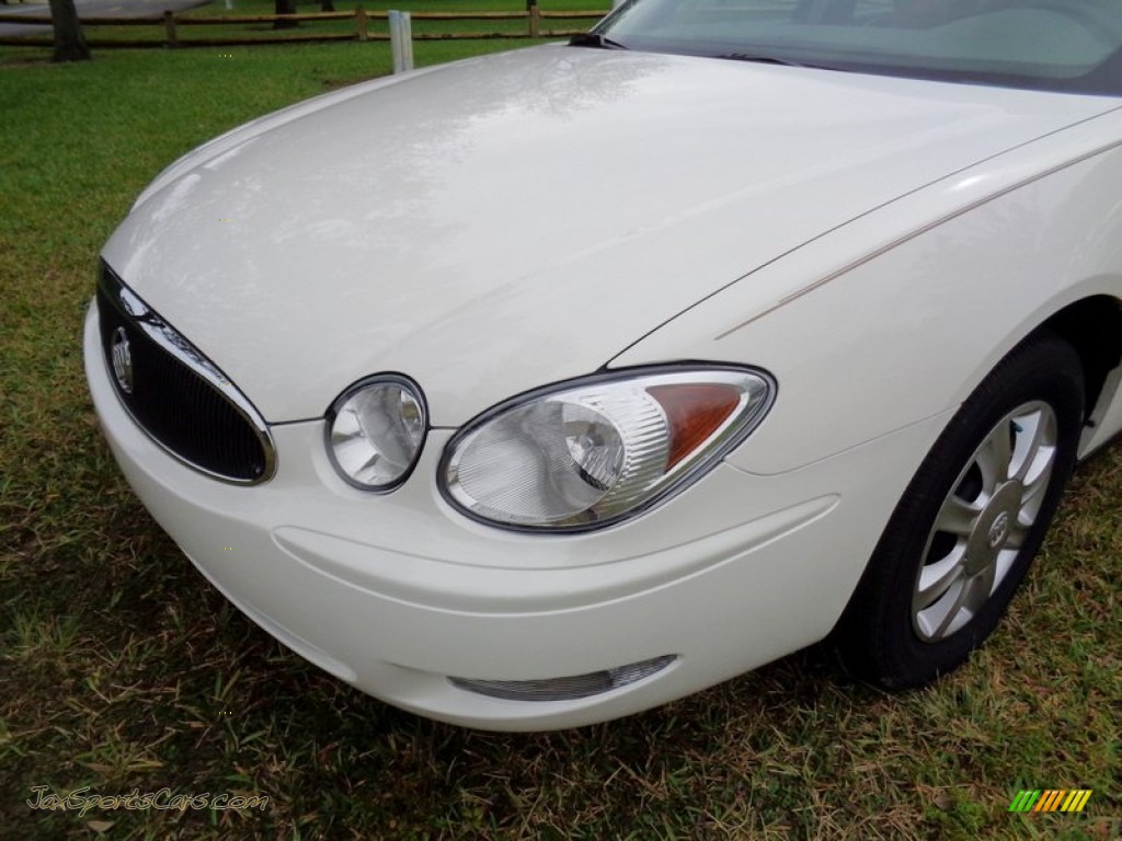 2006 Buick LaCrosse CX in White Opal photo #35 - 201968 | Jax Sports