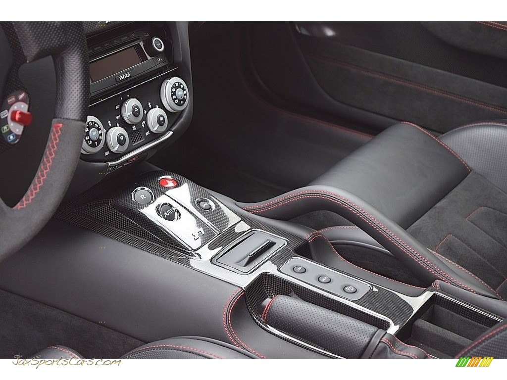 2011 599 GTB - Nero / Nero photo #25