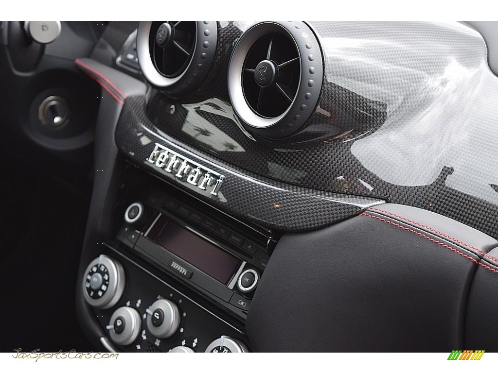 2011 599 GTB - Nero / Nero photo #39