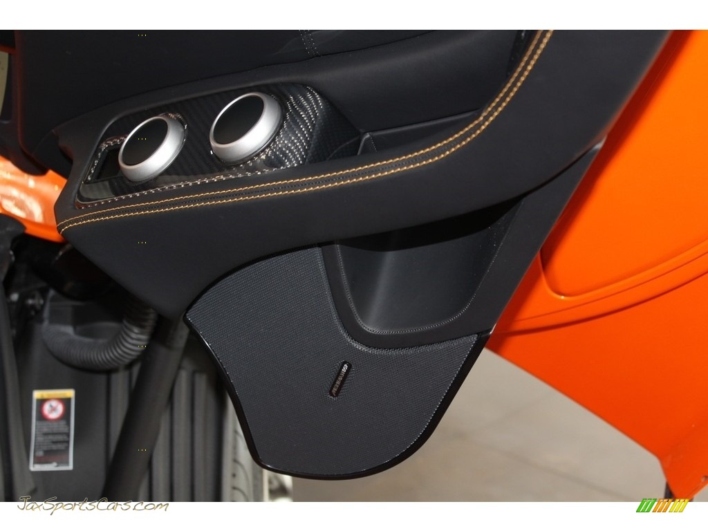 2015 650S Spyder - McLaren Orange / Carbon Black photo #35