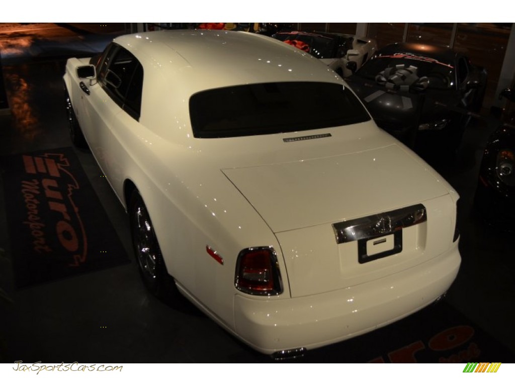 2009 Phantom Coupe - English White / Moccasin photo #29