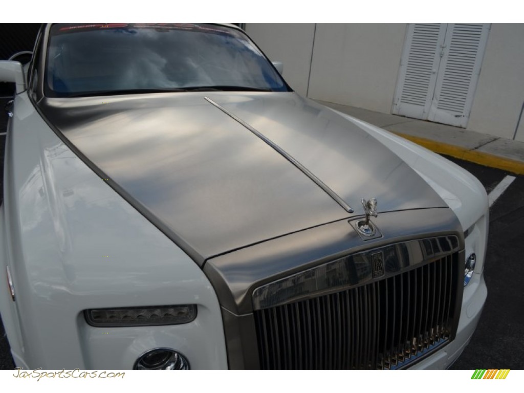 2009 Phantom Coupe - English White / Moccasin photo #70