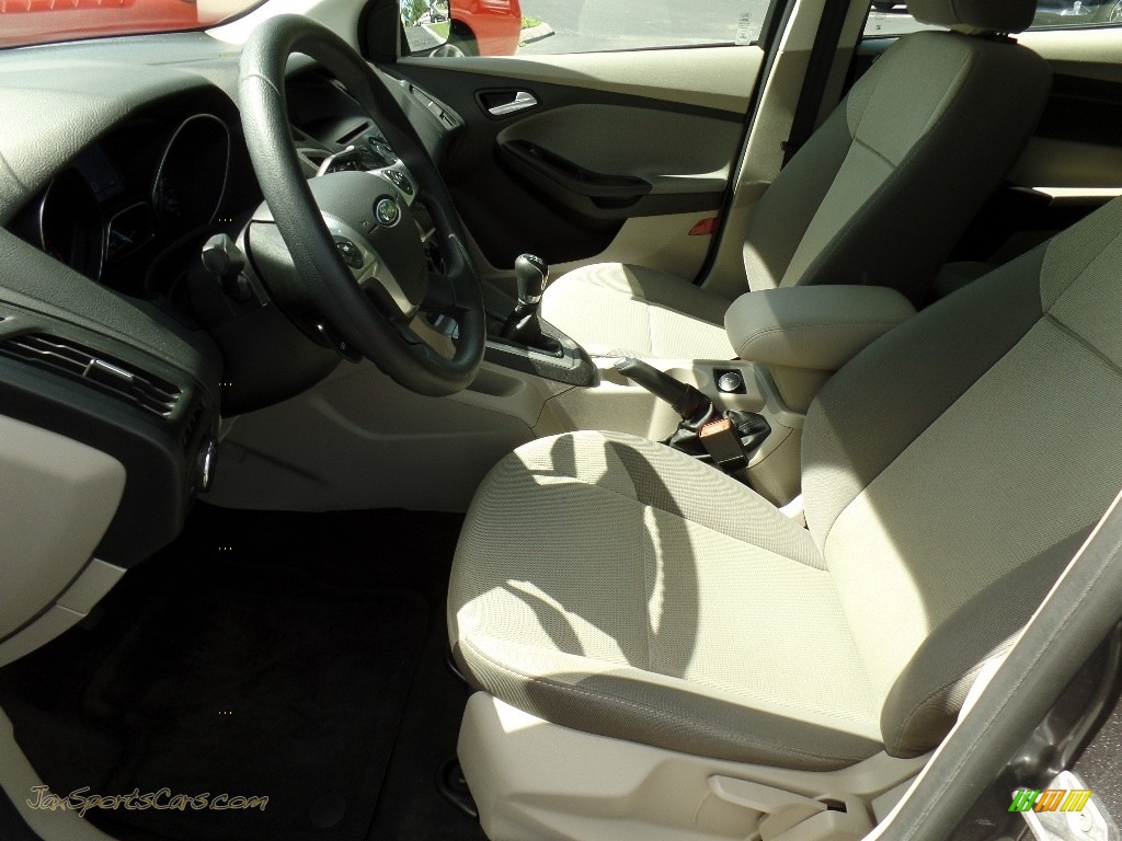 2014 Focus SE Hatchback - Sterling Gray / Medium Light Stone photo #4