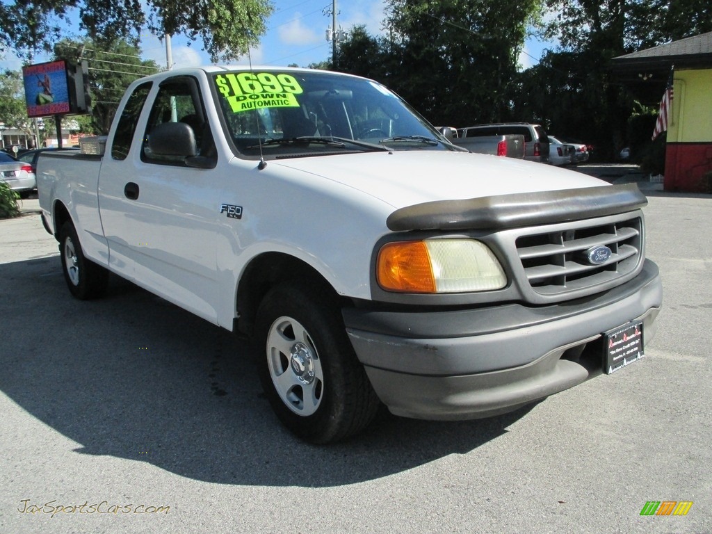 Oxford White / Heritage Graphite Grey Ford F150 XL Heritage SuperCab