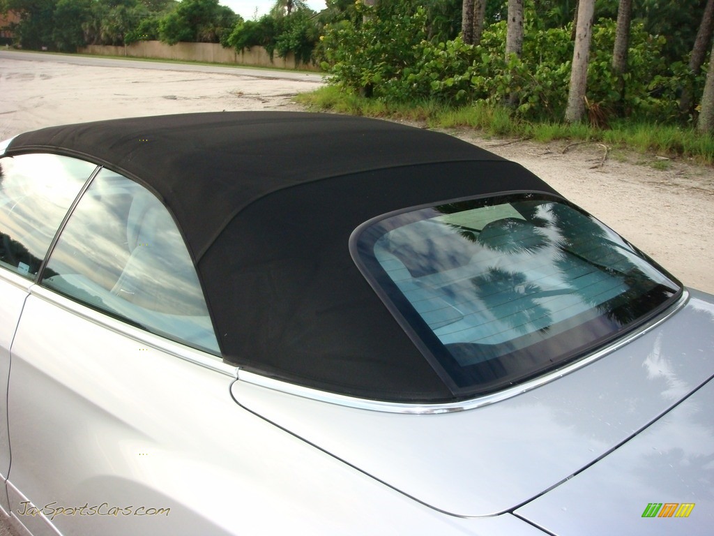 2011 E 350 Cabriolet - Iridium Silver Metallic / Ash/Dark Grey photo #26