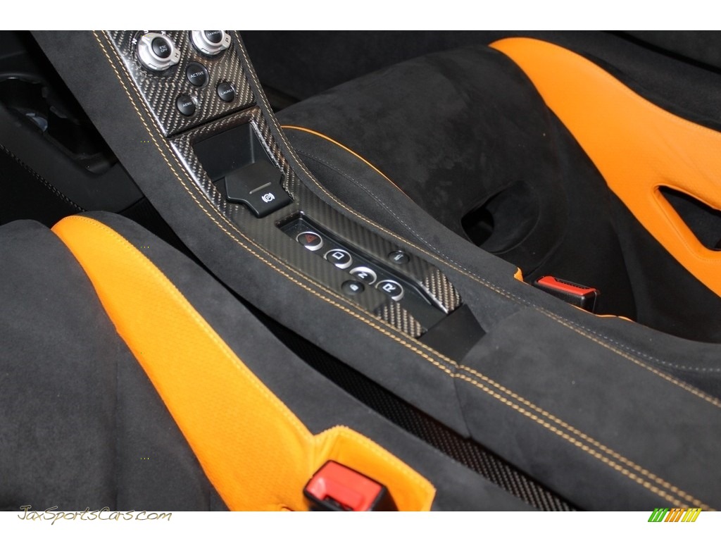 2016 675LT Coupe - Chicane / Carbon Black/McLaren Orange photo #9