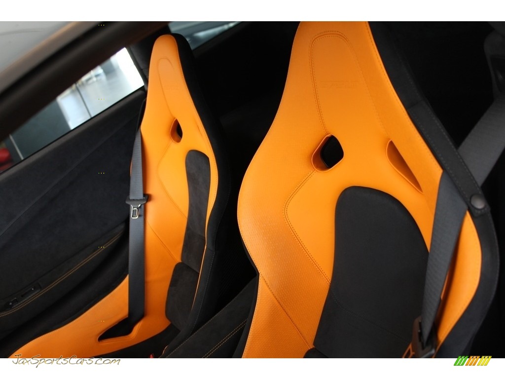 2016 675LT Coupe - Chicane / Carbon Black/McLaren Orange photo #39