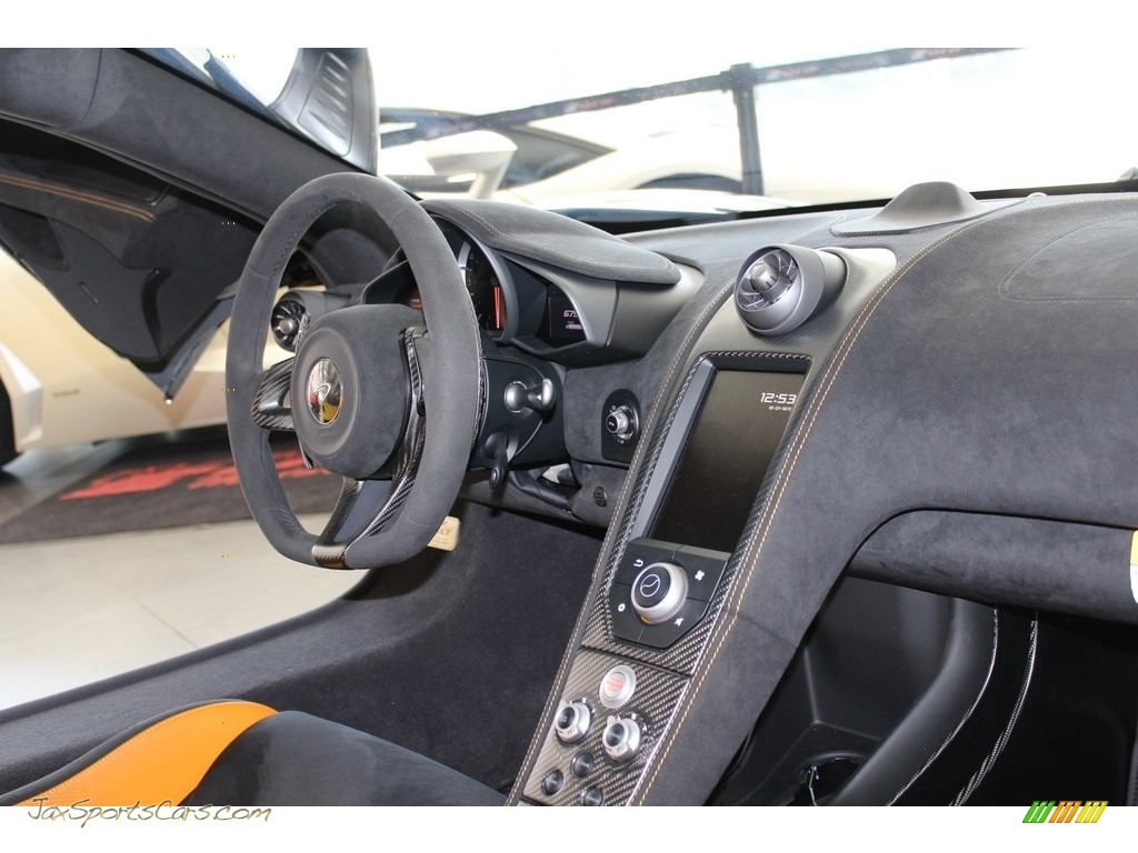 2016 675LT Coupe - Chicane / Carbon Black/McLaren Orange photo #45