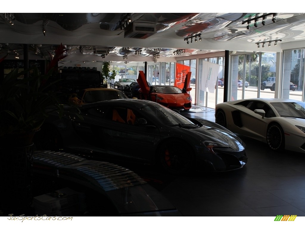 2016 675LT Coupe - Chicane / Carbon Black/McLaren Orange photo #55