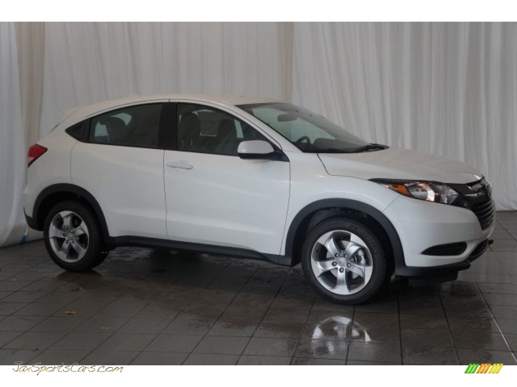 2017 HR-V LX AWD - White Orchid Pearl / Gray photo #5