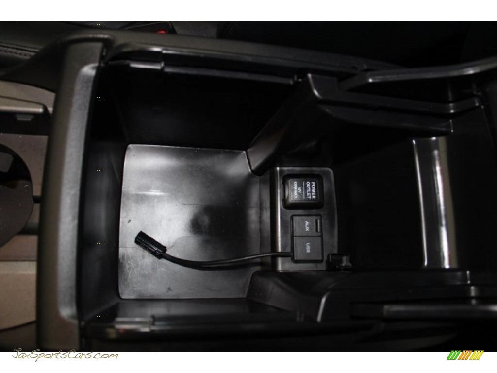 2011 Accord EX-L Sedan - Crystal Black Pearl / Black photo #23