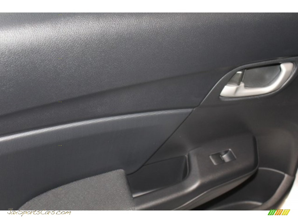 2014 Civic LX Sedan - Alabaster Silver Metallic / Black photo #24