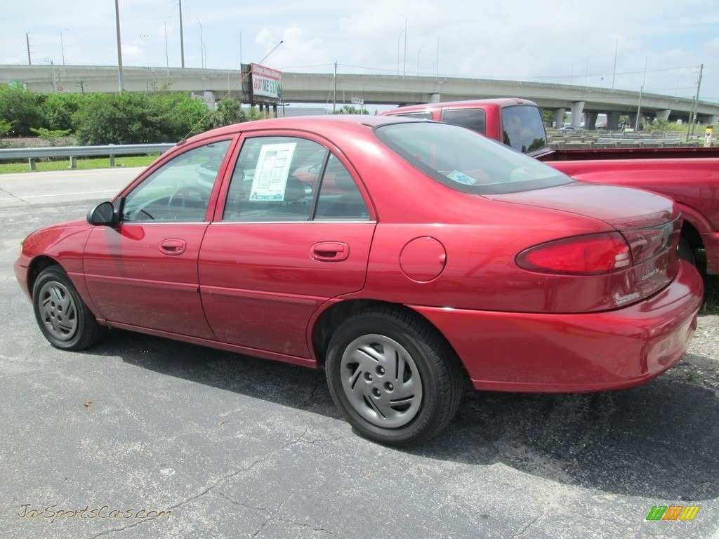 2002 Escort SE Sedan - Bright Red / Medium Graphite photo #9