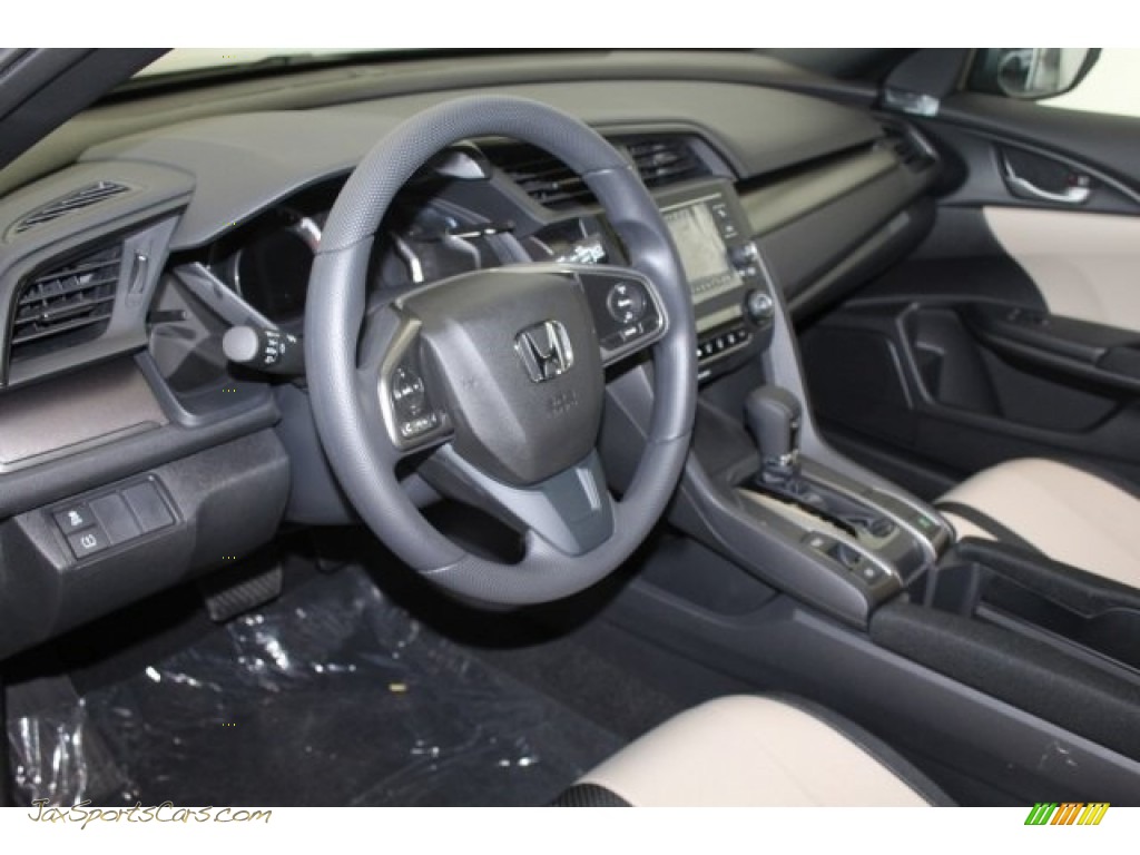 2017 Civic LX Hatchback - Polished Metal Metallic / Black/Ivory photo #12