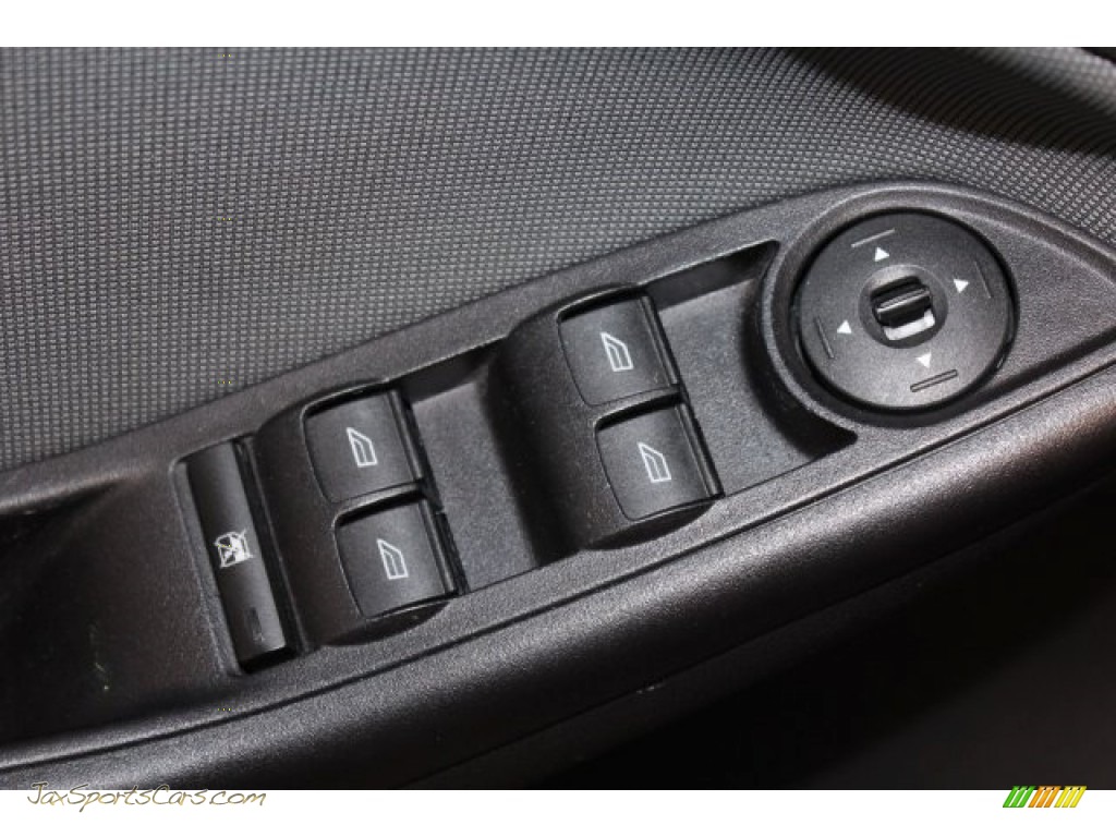 2014 Focus SE Hatchback - Tuxedo Black / Charcoal Black photo #10