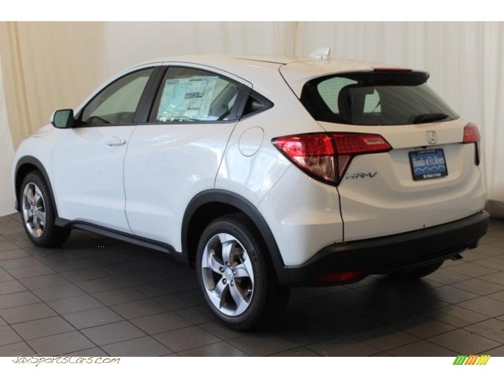 2018 HR-V LX - White Orchid Pearl / Gray photo #6