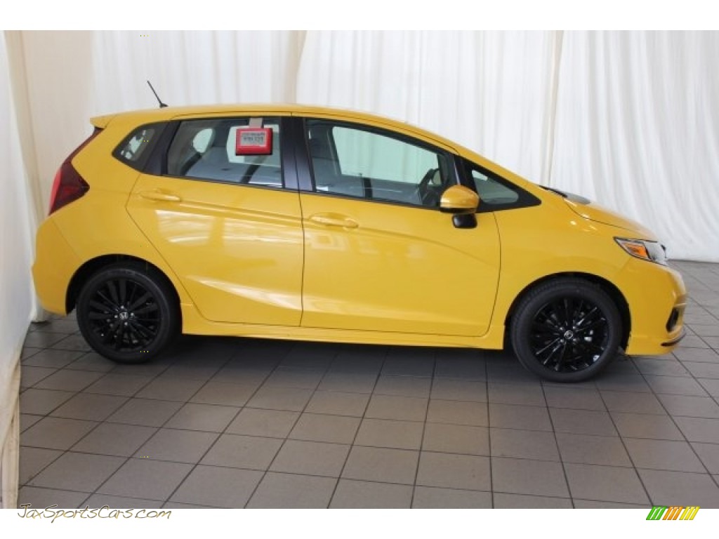2018 Fit Sport - Helios Yellow Pearl / Black photo #3
