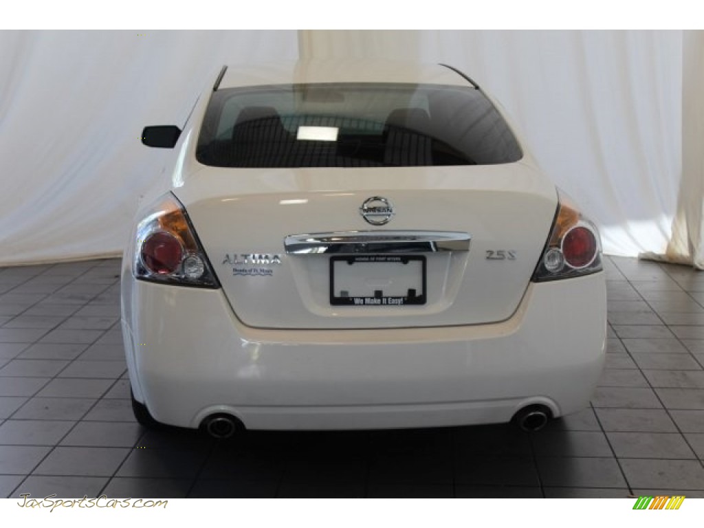 2012 Altima 2.5 S - Winter Frost White / Charcoal photo #7
