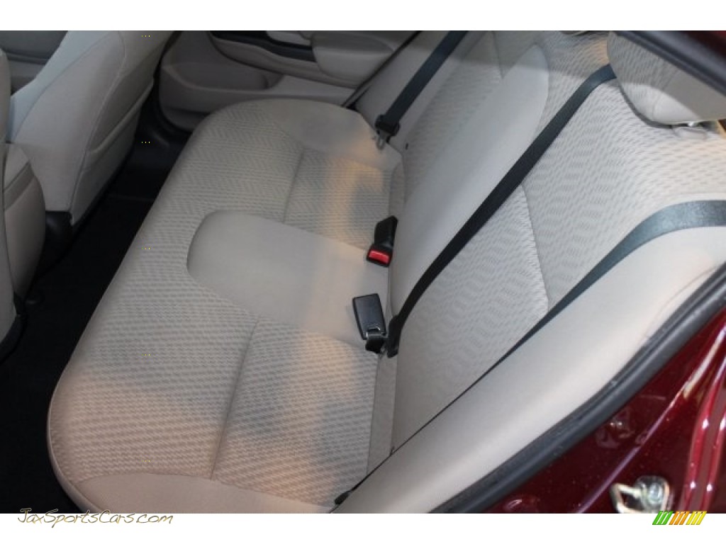 2014 Civic LX Sedan - Crimson Pearl / Beige photo #24