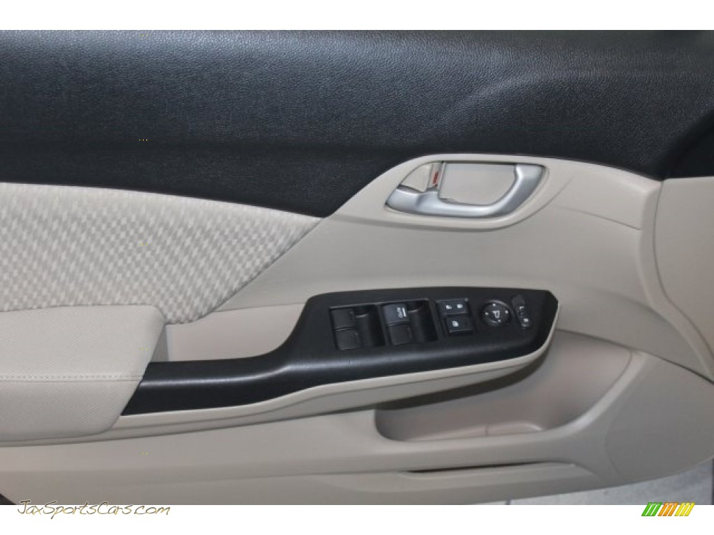 2014 Civic LX Sedan - Taffeta White / Gray photo #9