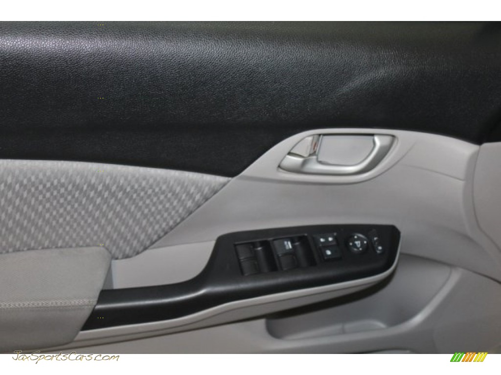 2014 Civic LX Sedan - Alabaster Silver Metallic / Gray photo #9