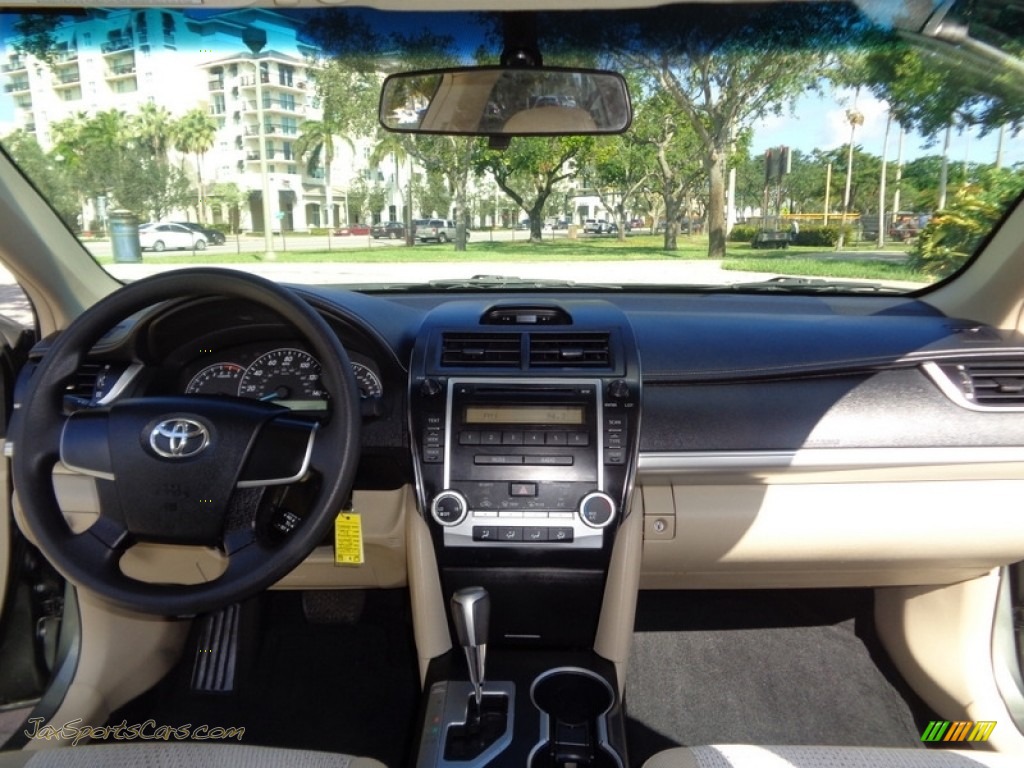 2012 Camry L - Cypress Green Pearl / Ivory photo #2