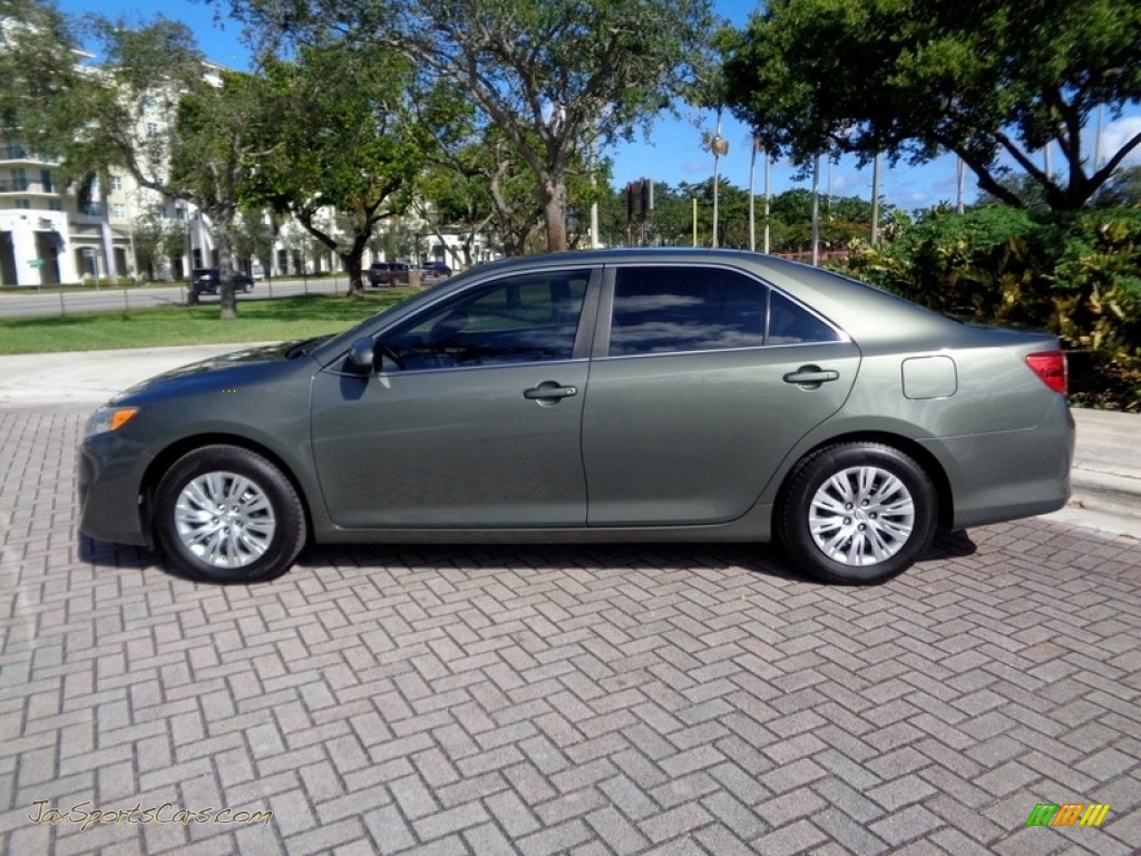 2012 Camry L - Cypress Green Pearl / Ivory photo #3