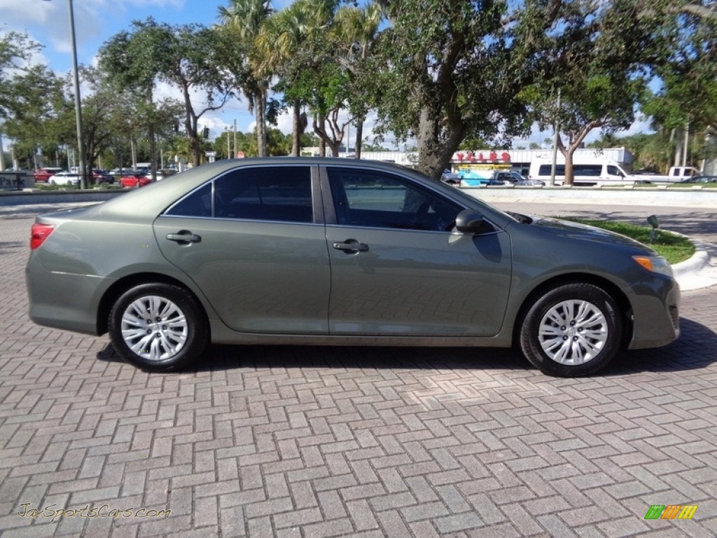 2012 Camry L - Cypress Green Pearl / Ivory photo #11