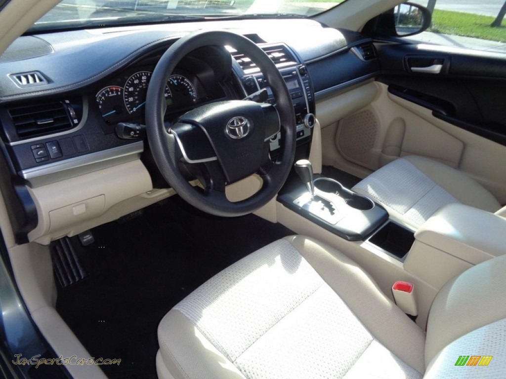 2012 Camry L - Cypress Green Pearl / Ivory photo #22