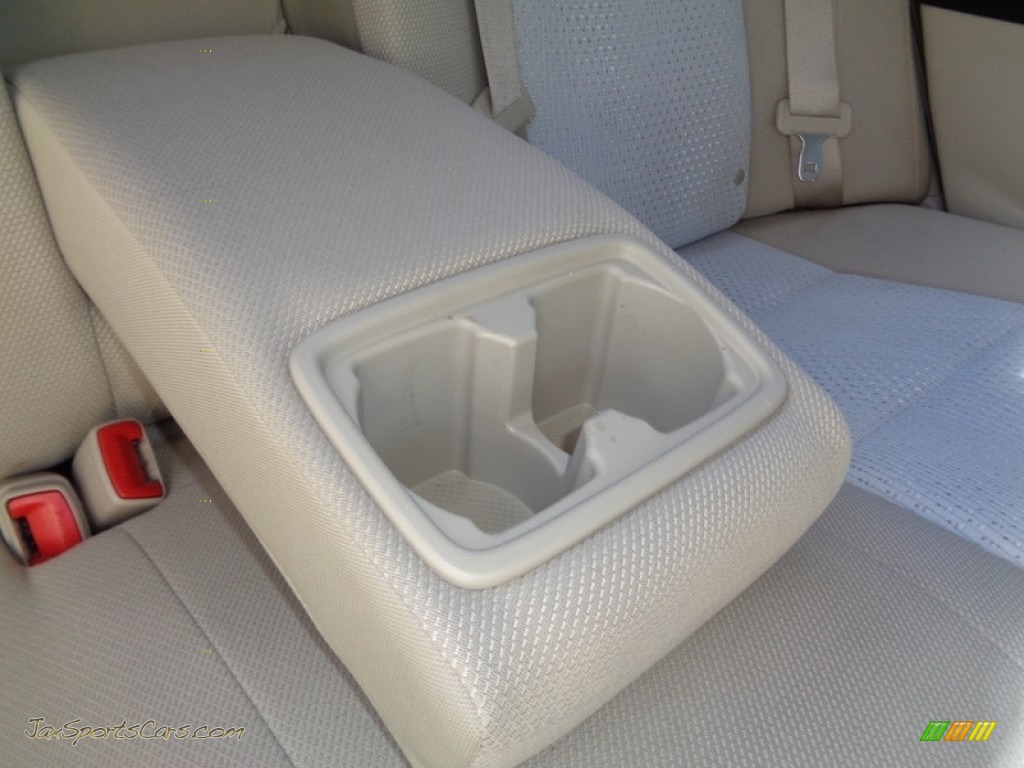 2012 Camry L - Cypress Green Pearl / Ivory photo #36