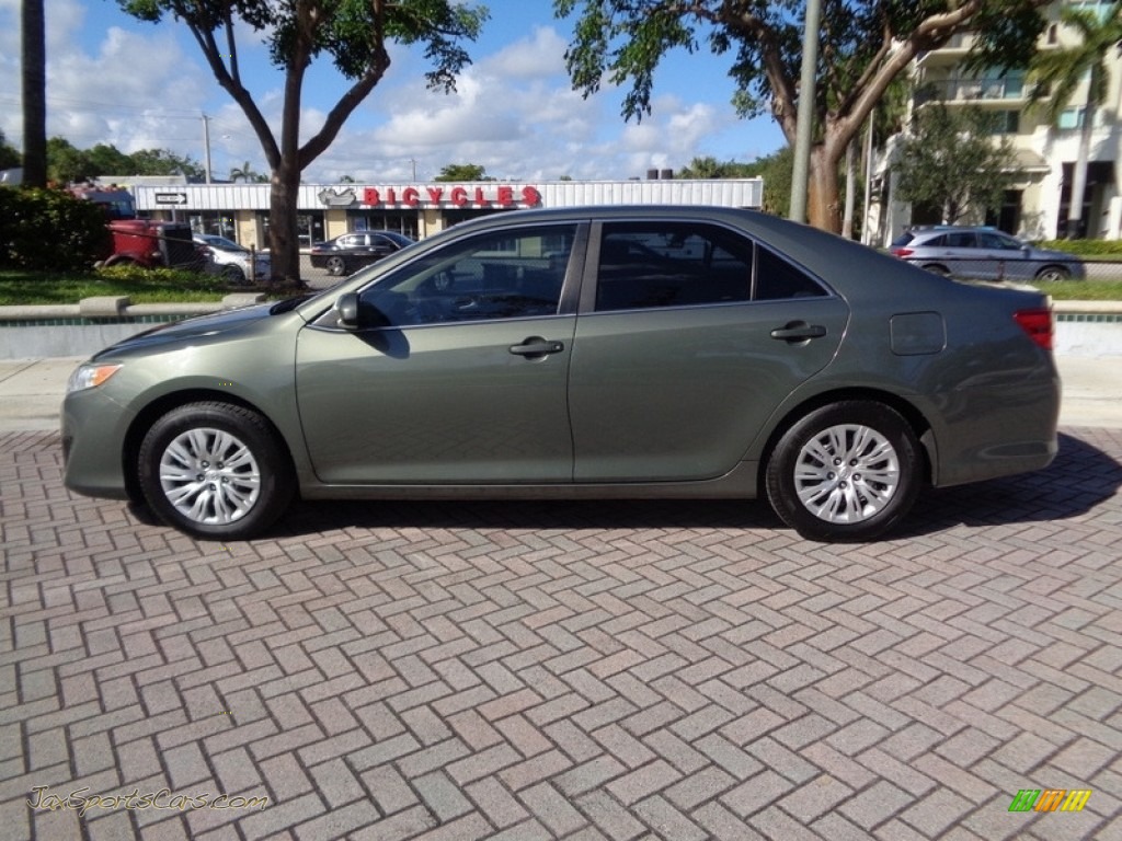 2012 Camry L - Cypress Green Pearl / Ivory photo #76